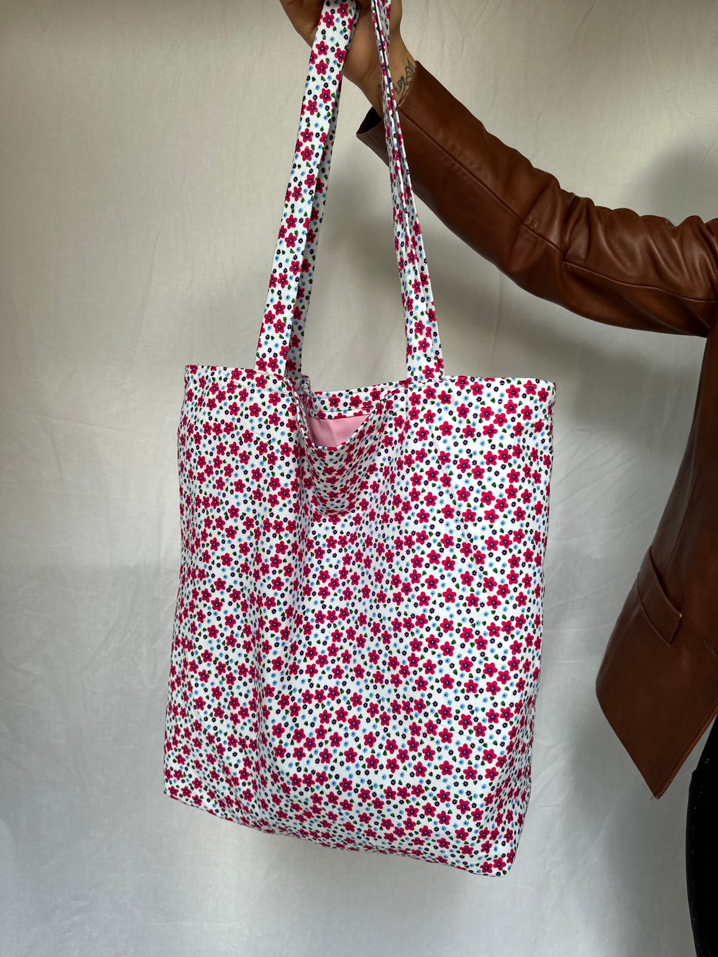 ‘Lazy Daisy’ Tote